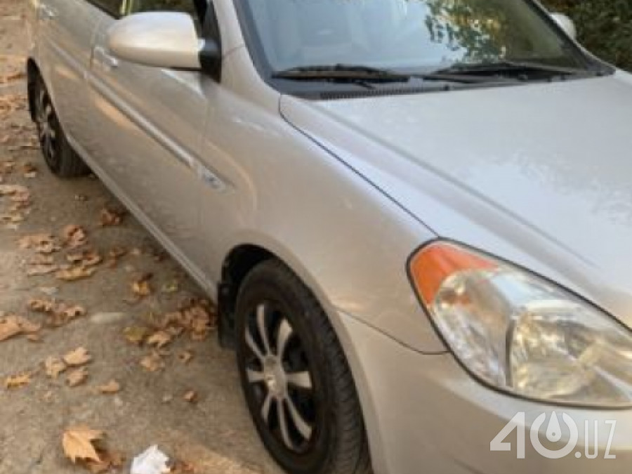 Hyundai Accent III