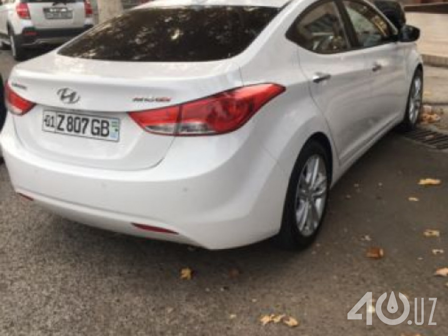 Hyundai Avante V