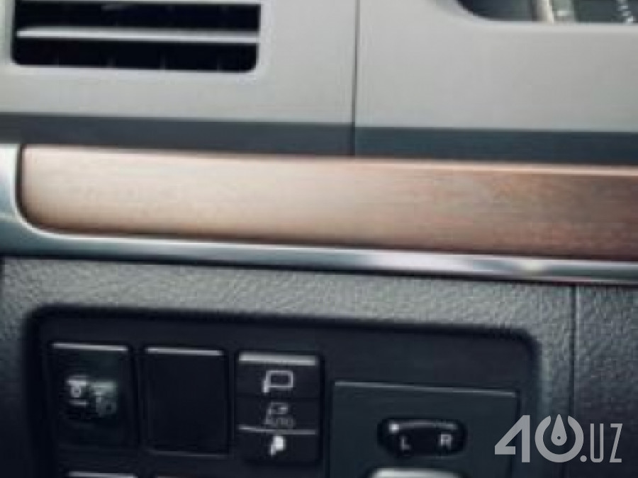 Toyota Land Cruiser 200 Series Рестайлинг 2