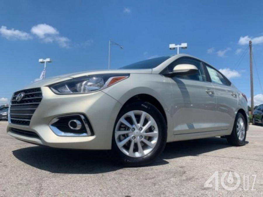 Hyundai Accent IV