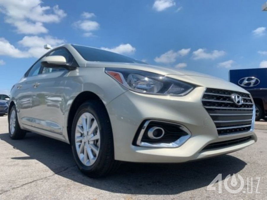 Hyundai Accent IV