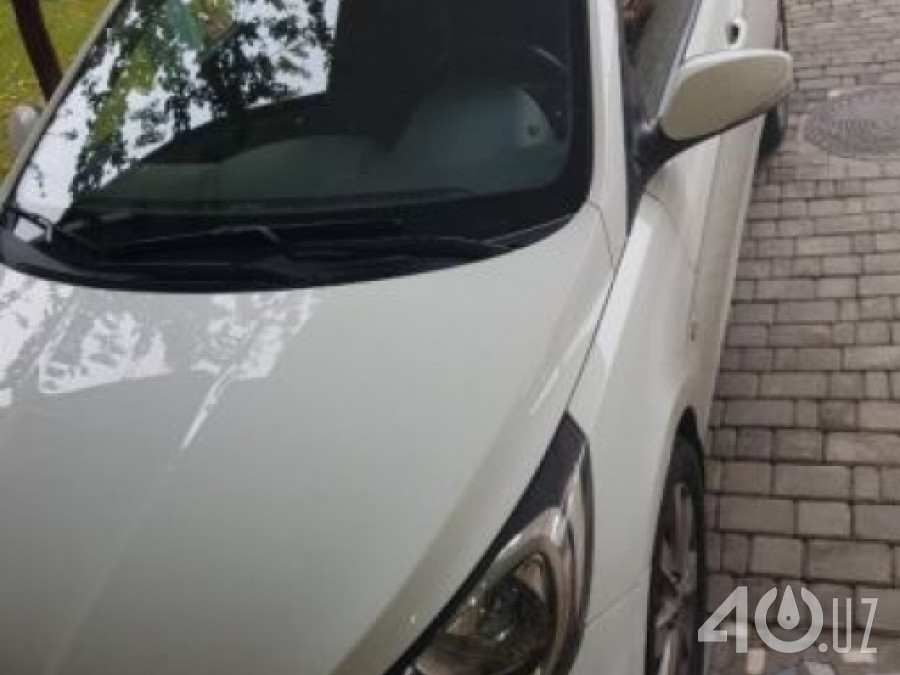 Hyundai Accent IV