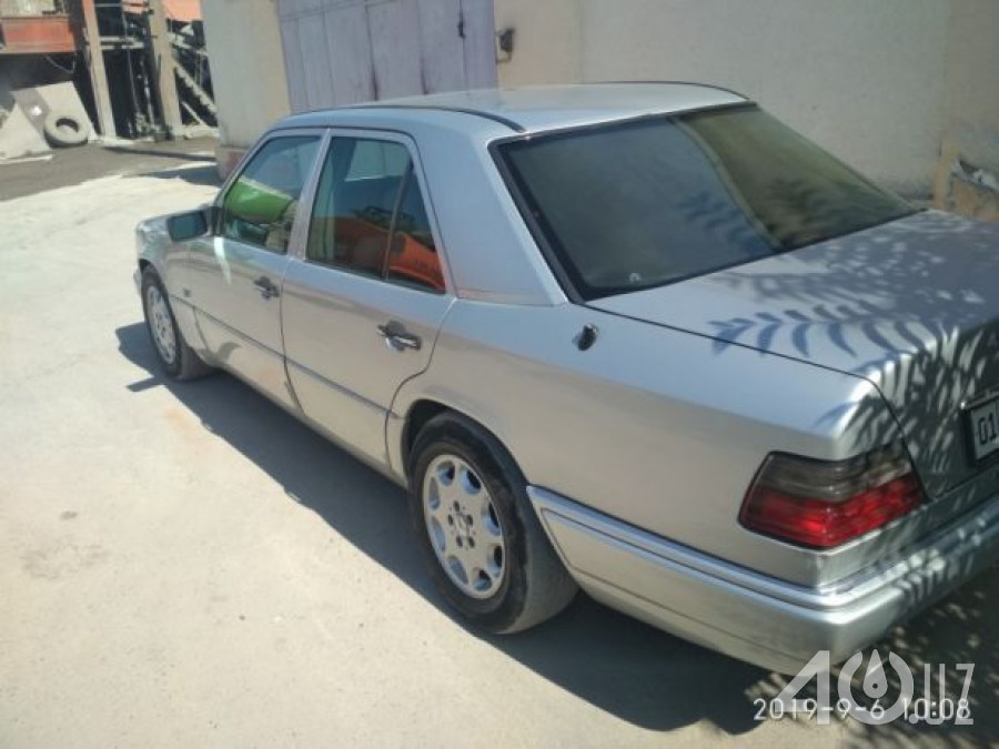 Mercedes-Benz E-klasse I (W124)