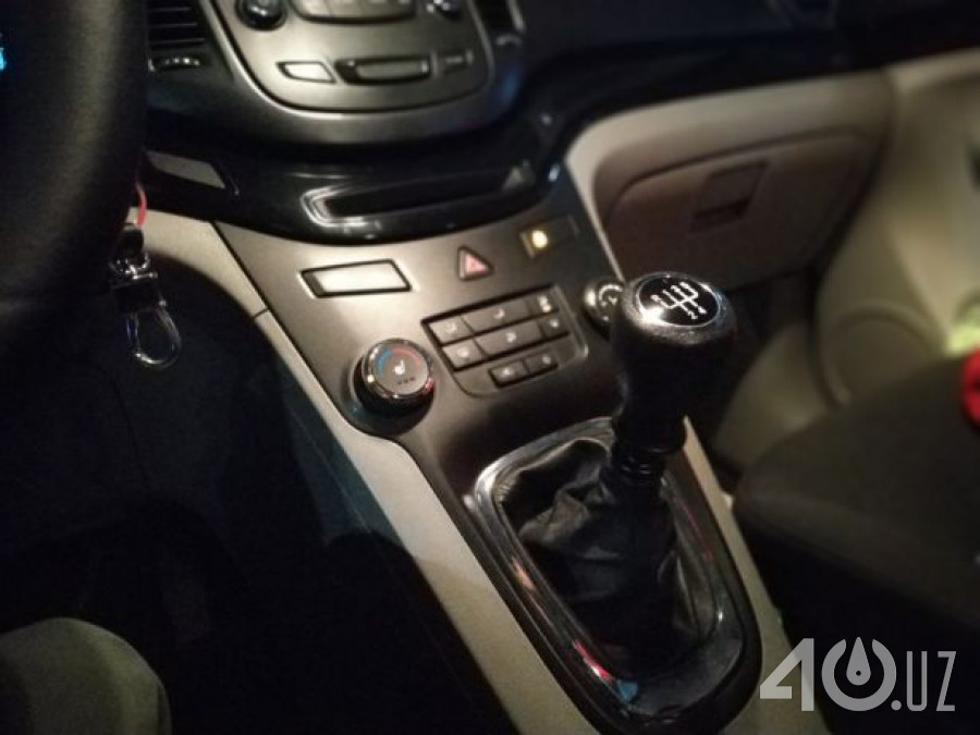 Chevrolet Uz Orlando I