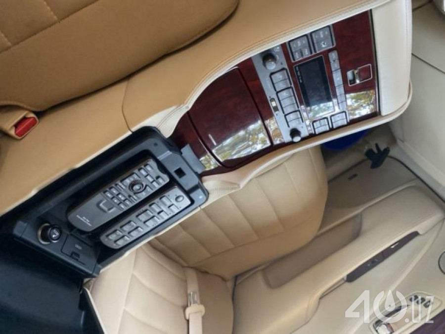 Lexus LS IV