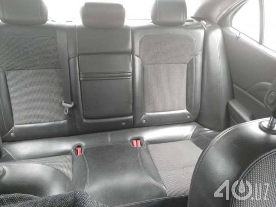 Chevrolet Uz Malibu I