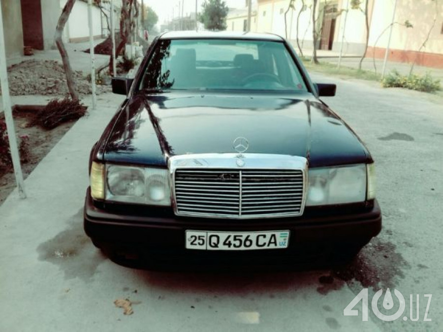 Mercedes-Benz W124