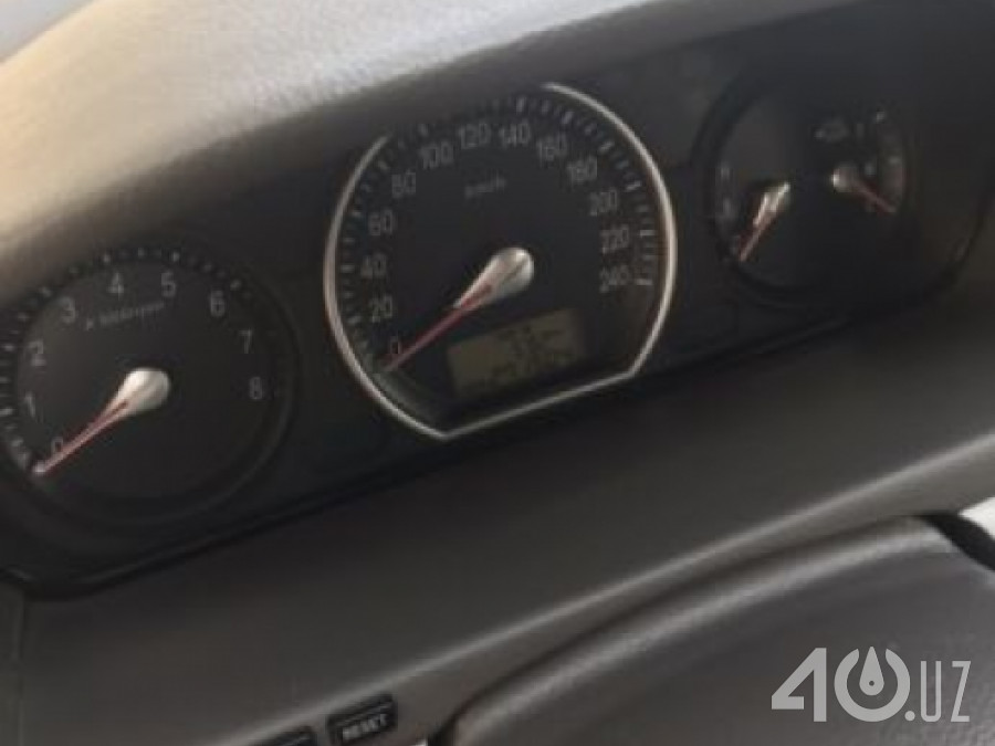 Hyundai Sonata V (NF)