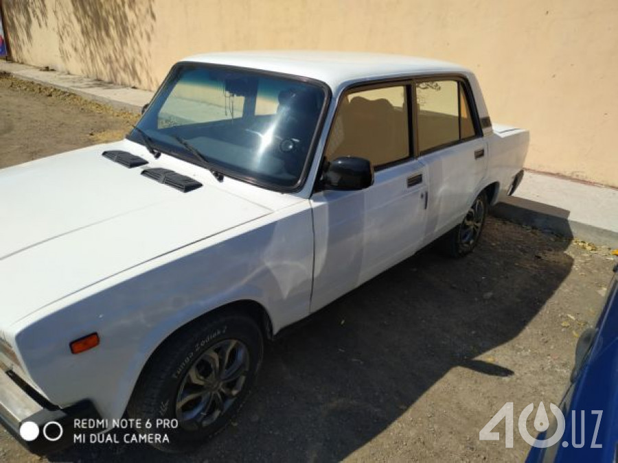 LADA (ВАЗ) 2105
