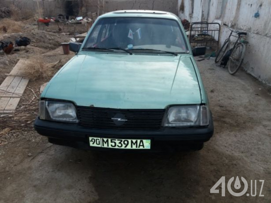Opel Ascona C