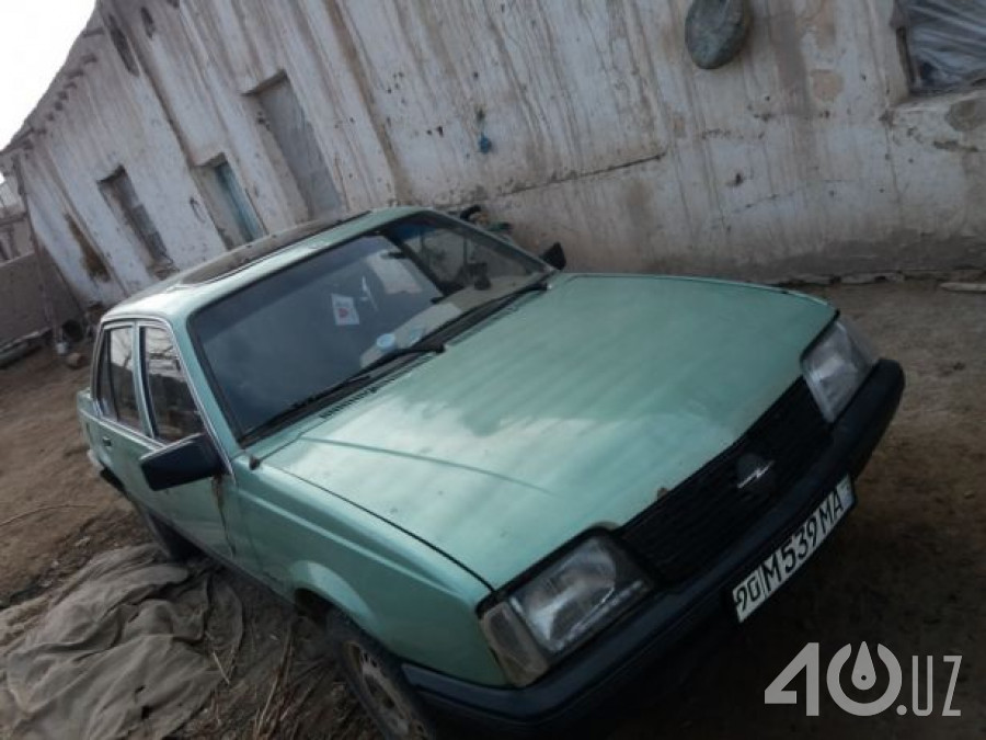 Opel Ascona C