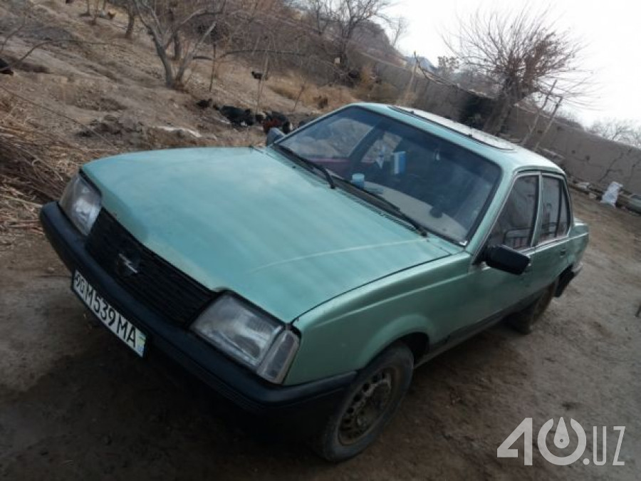Opel Ascona C