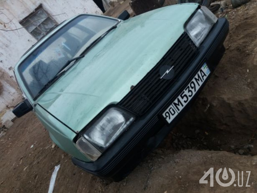 Opel Ascona C