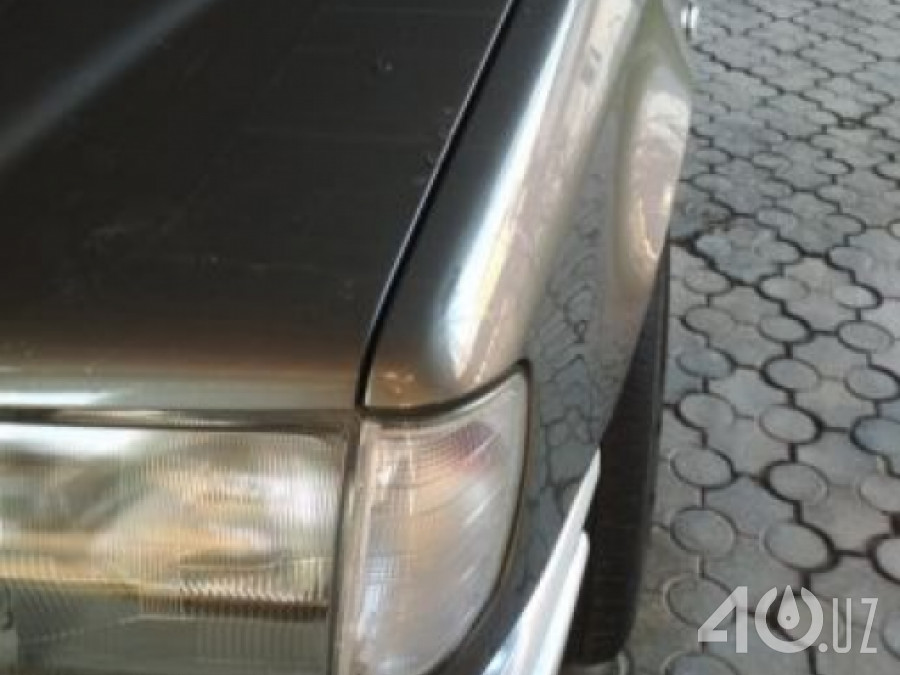 Mercedes-Benz W124