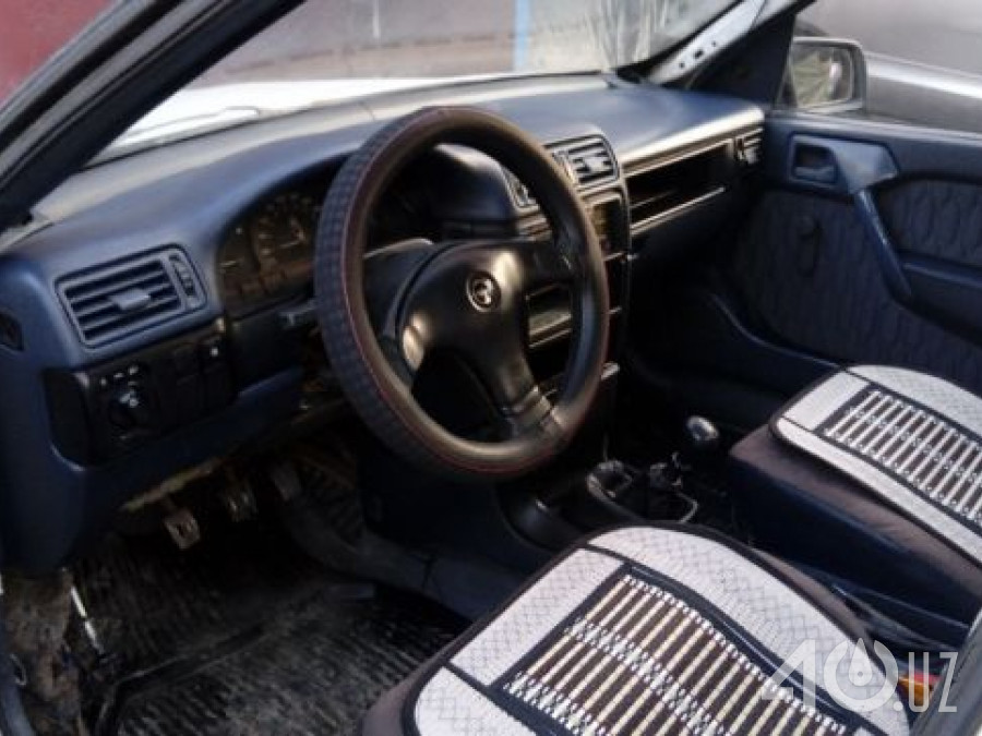 Opel Vectra A