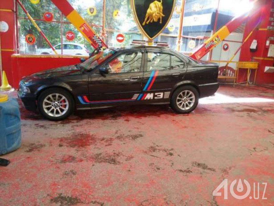 BMW M3 II (E36)