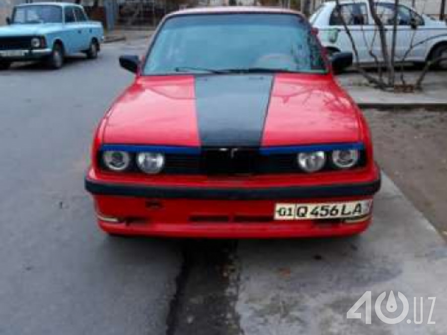 BMW M3 I (E30)