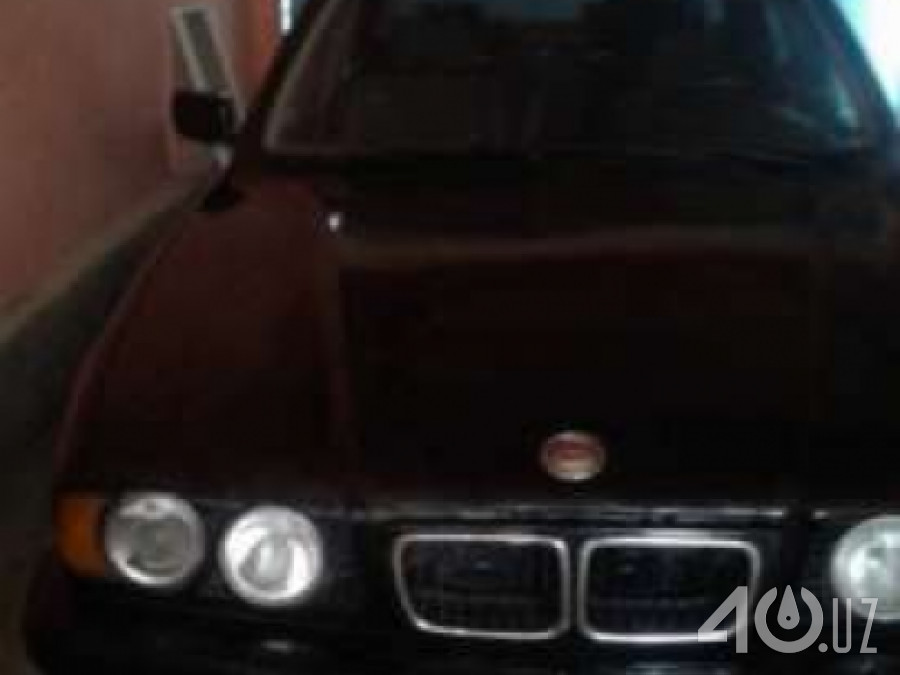 BMW M5 II (E34)