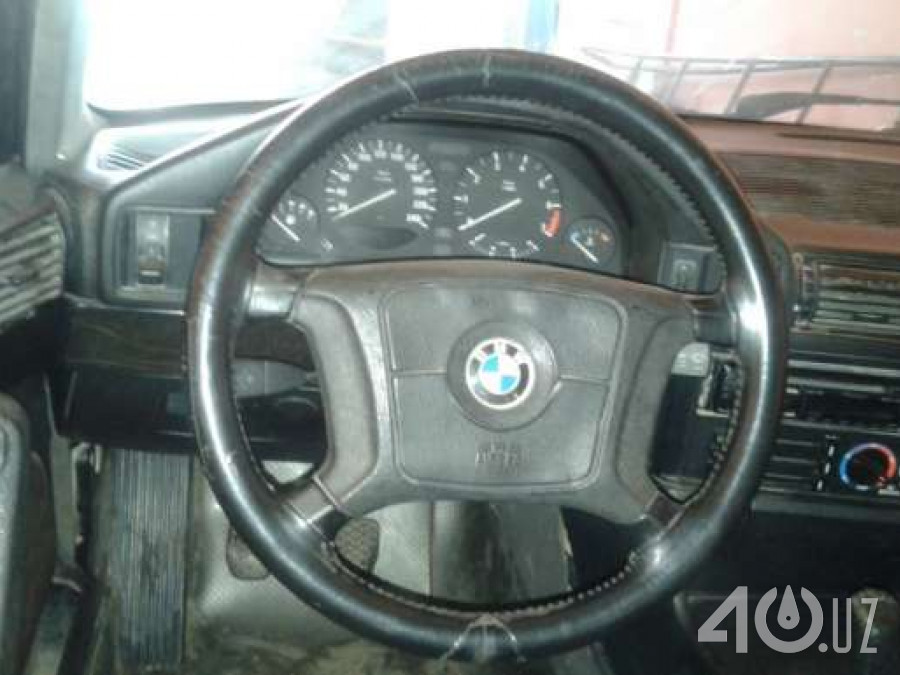 BMW M5 II (E34)