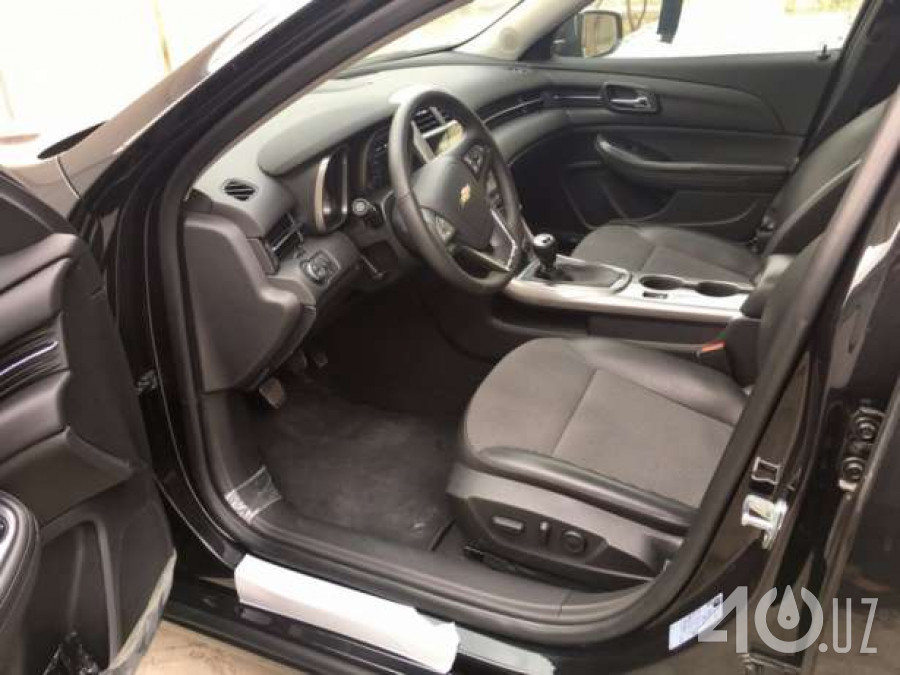 Chevrolet Uz Malibu I