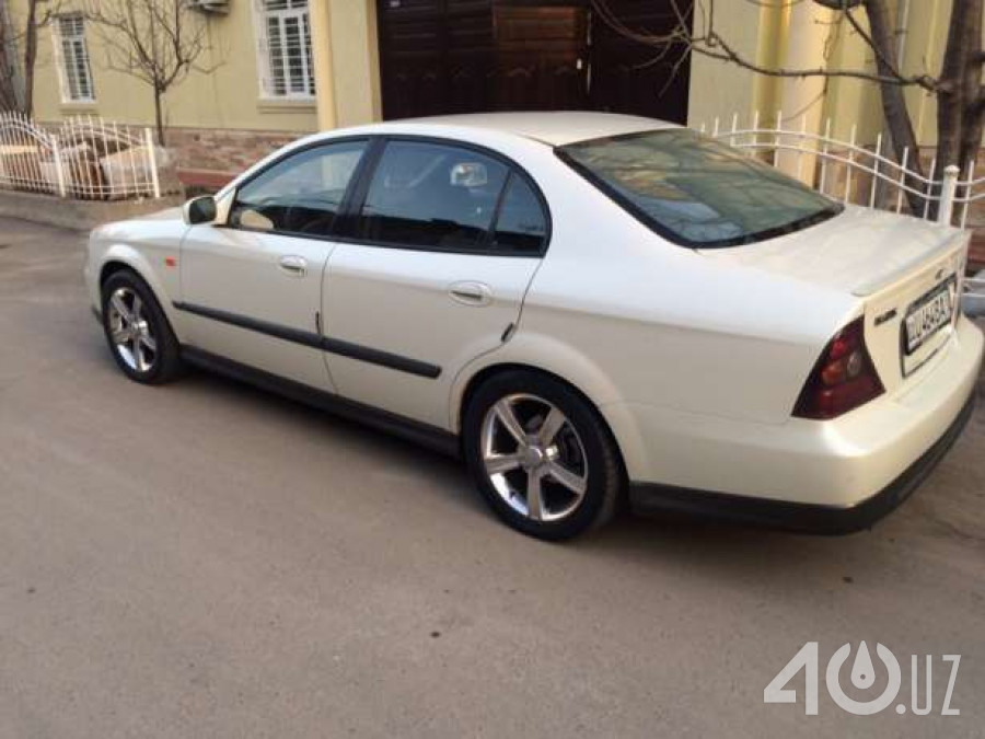 Daewoo Magnus