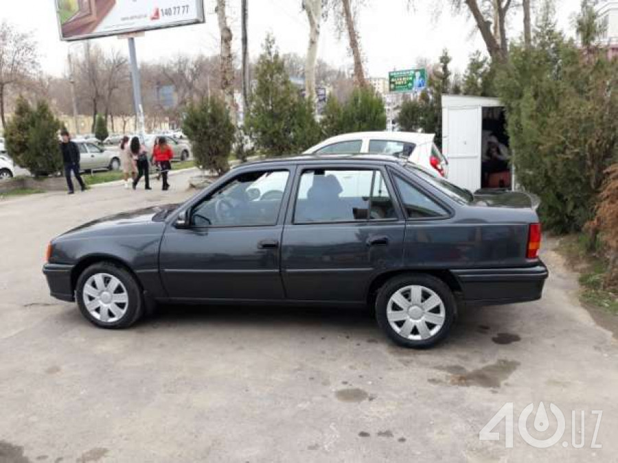 Daewoo Racer I