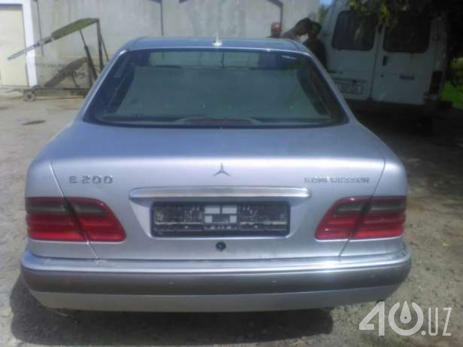 Mercedes-Benz E-klasse II (W210, S210)