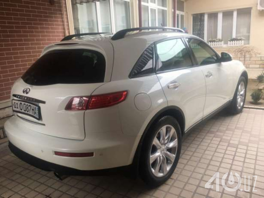 Infiniti FX I (S50)