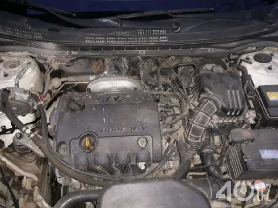 Hyundai Avante IV