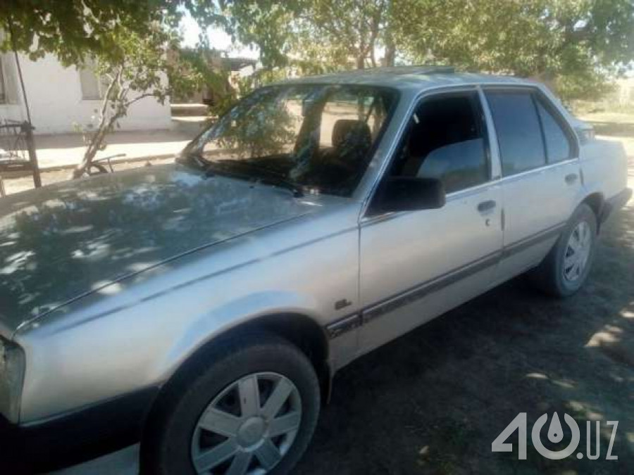 Opel Ascona C