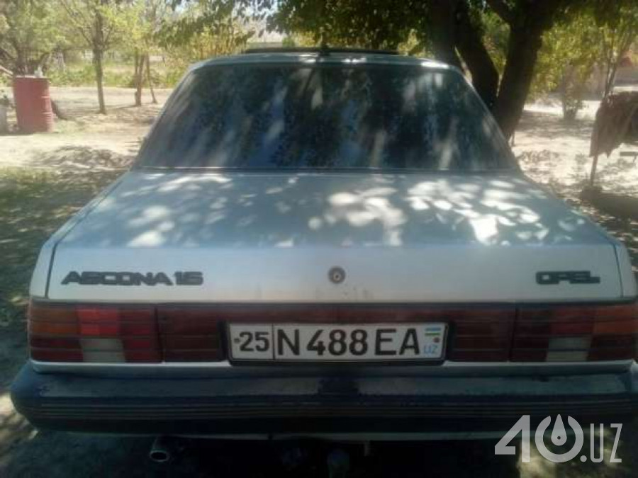 Opel Ascona C