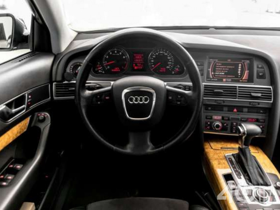Audi A6 III (C6)