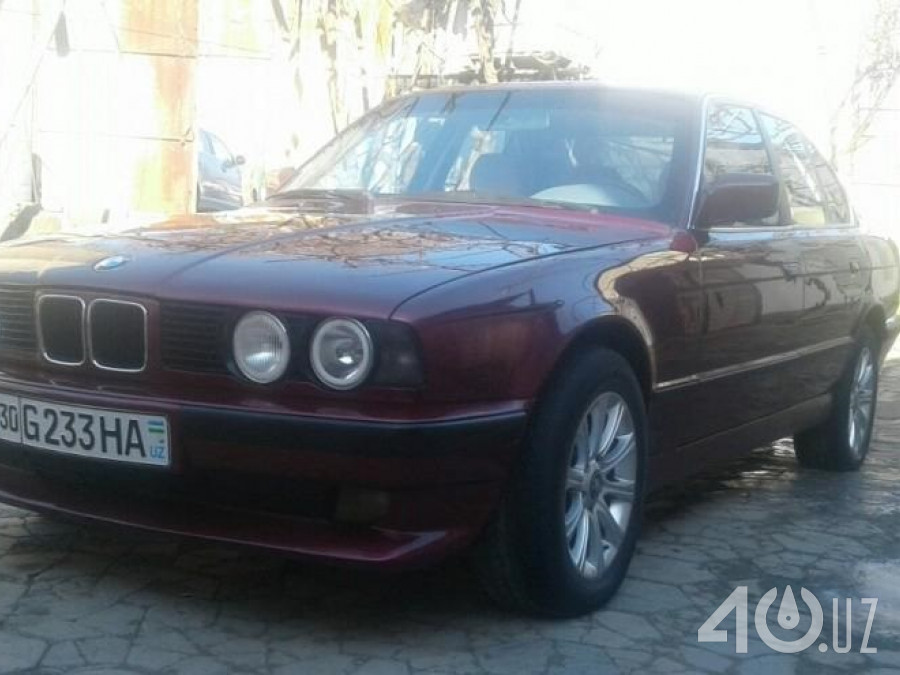 BMW M5 I (E28)