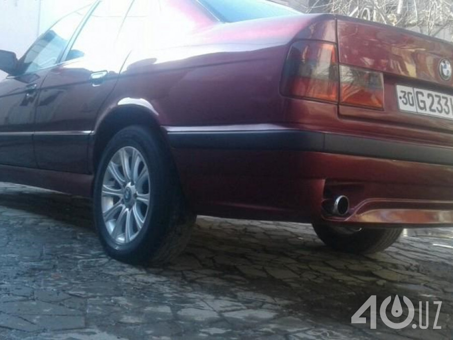 BMW M5 I (E28)