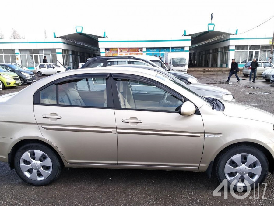 Hyundai Accent III