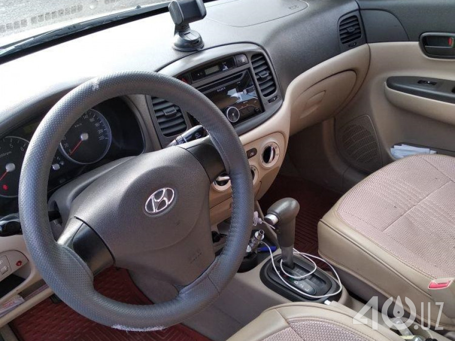 Hyundai Accent III