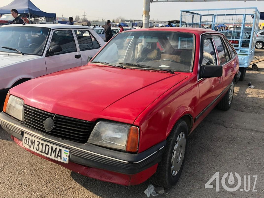 Opel Ascona C