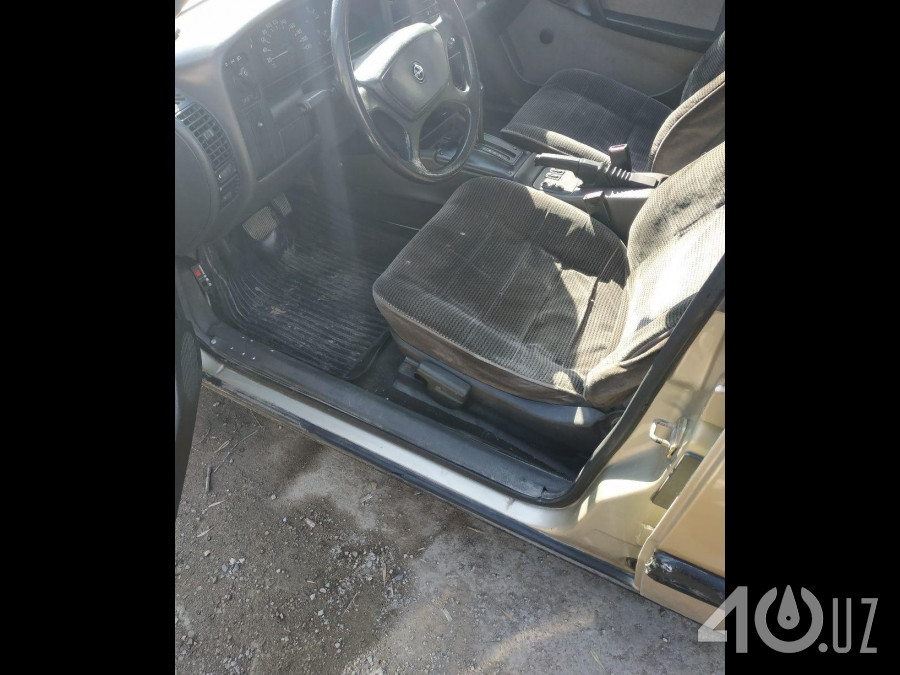 Opel Omega A