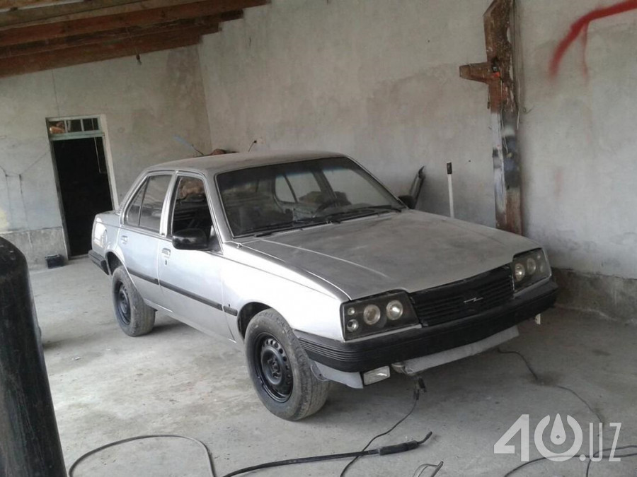 Opel Ascona C