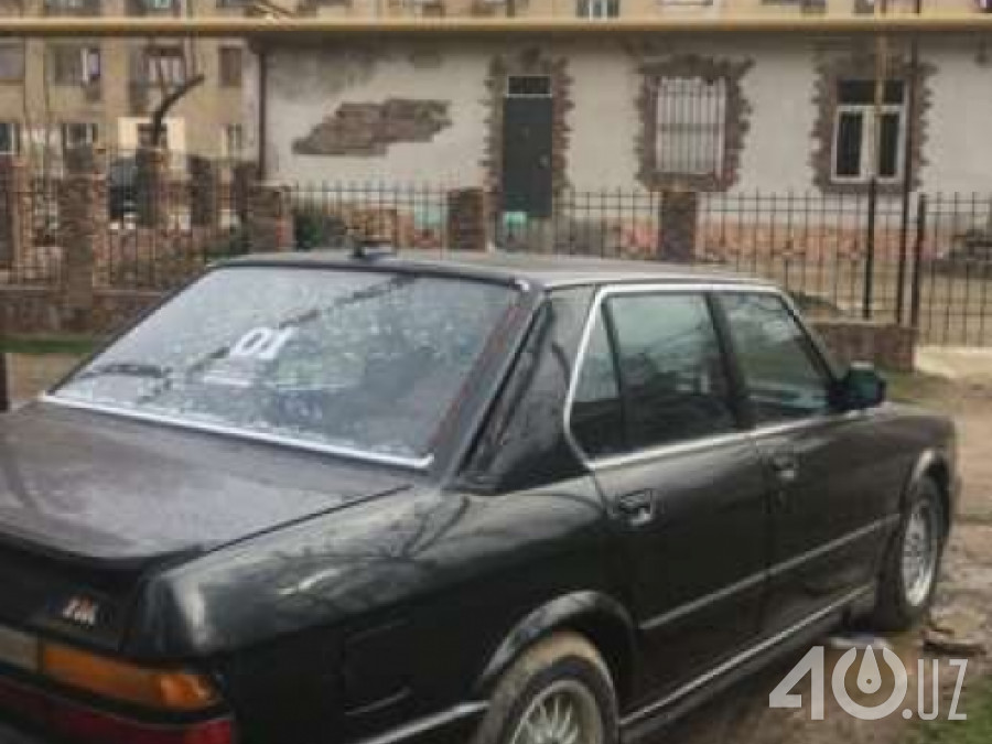 BMW 5 серия II (E28)