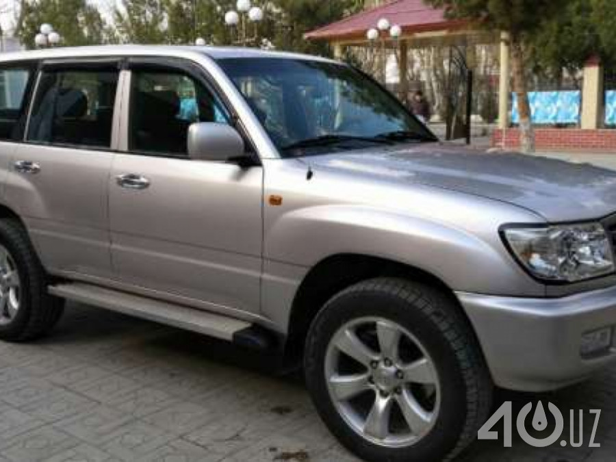 Toyota Land Cruiser 100 Series