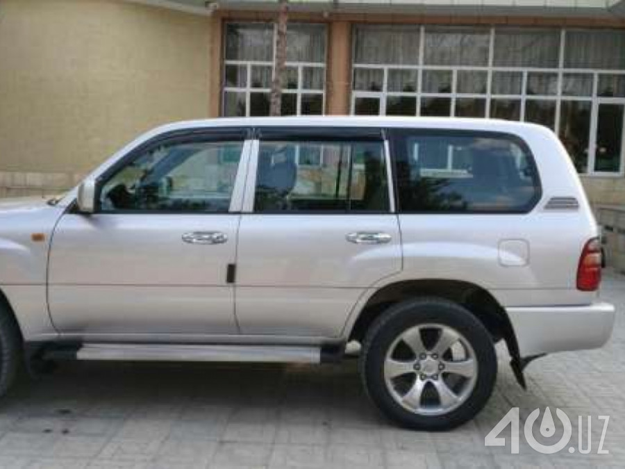 Toyota Land Cruiser 100 Series