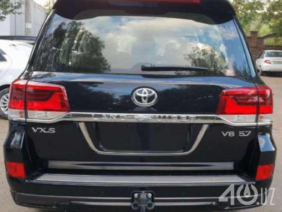 Toyota Land Cruiser 200 Series Рестайлинг 2
