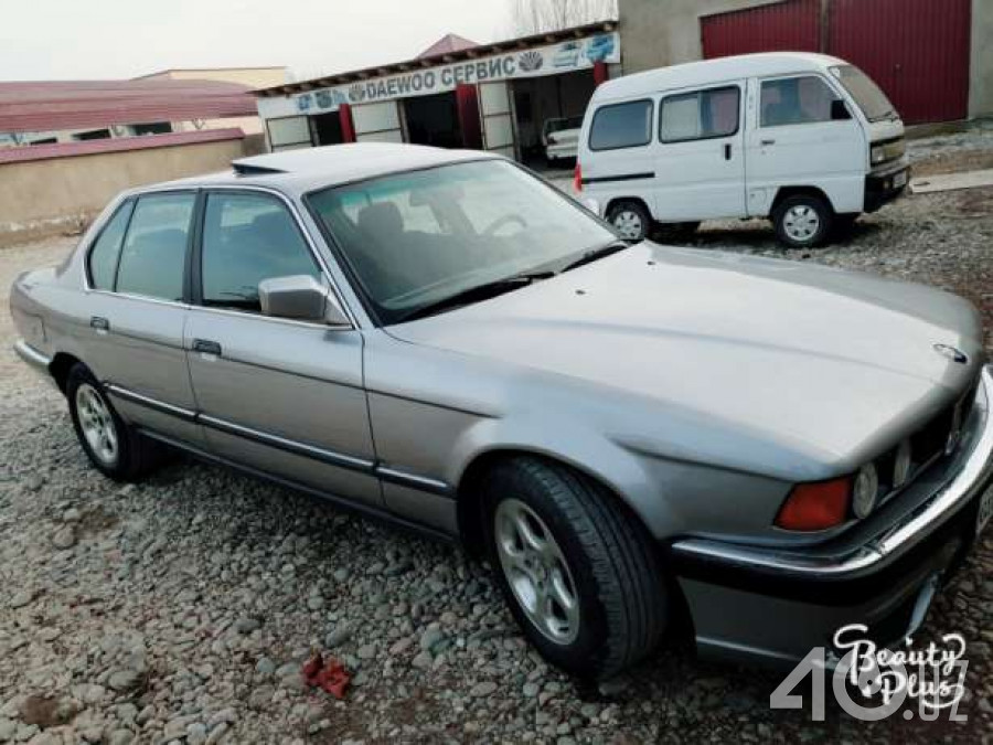 BMW 7 серия II (E32)