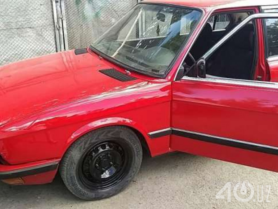 BMW 5 серия II (E28)