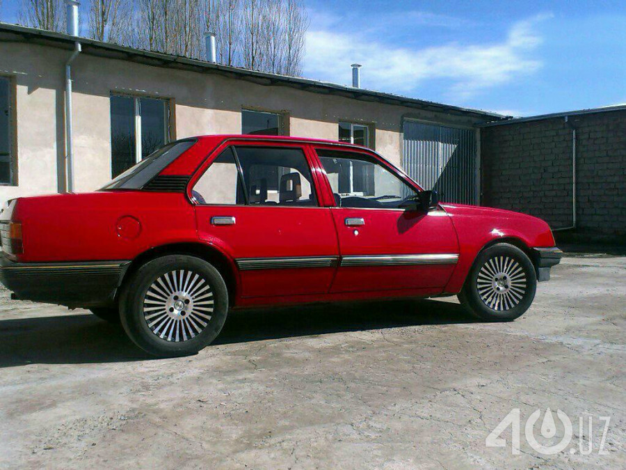 Opel Ascona C
