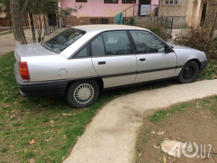 Opel Omega A