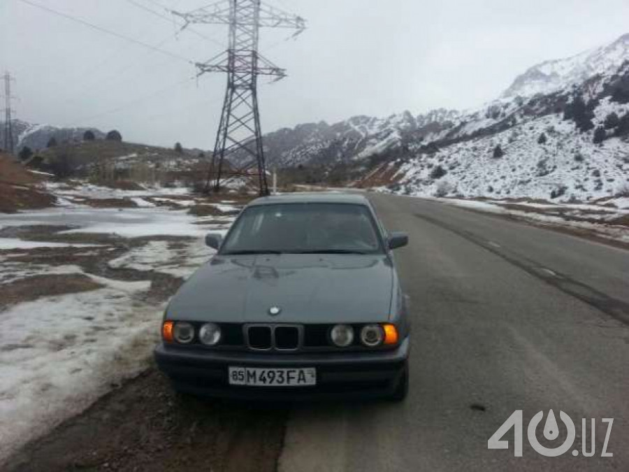 BMW M5 II (E34)