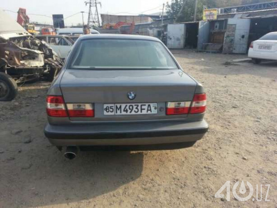 BMW M5 II (E34)