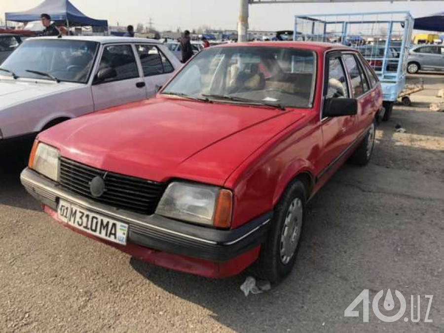 Opel Ascona C